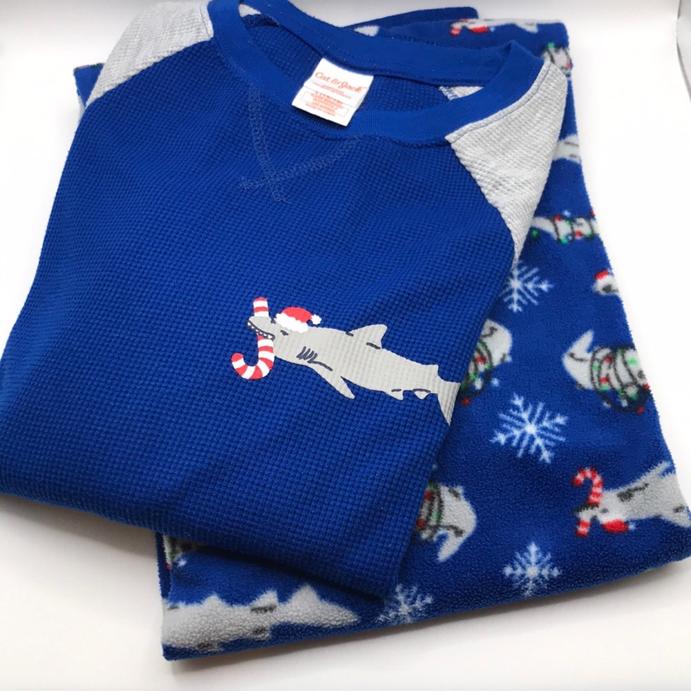 Boys Cat & Jack Pajama Set- Santa Sharks Size L (12/14)